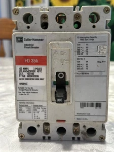Martello taglierina interruttore industriale FD35k FD3100 100 ampere 3 poli 600 VAC - Foto 1 di 14