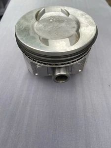 Sealed Power Pistons Ford 289/302 - Picture 1 of 6