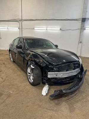 (SOLO RECOGIDA LOCAL) 11 12 13 INFINITI M37 Puerta delantera izquierda Foto 1 de 4