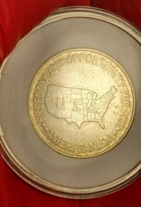 1951 US Mint silver half dollar, Booker T Washington/George Carver - - Picture 1 of 4