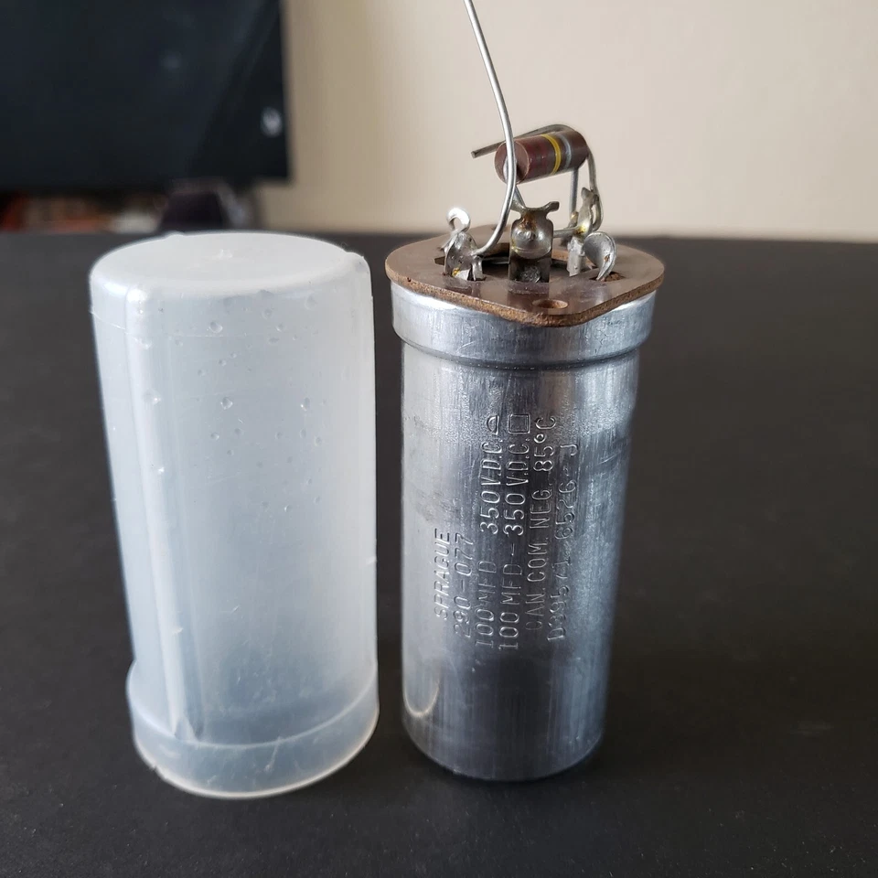 Vintage SPRAGUE 290-077 100 mfd 350 v.d.c. can com V.D.C. D39571 6526-J - Imagem 1 de 2