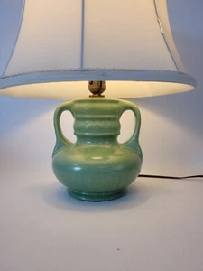 Vtg Pottery Art Double Handle Table Lamp Green Glaze Hubbell Lighting W/ Shade - Picture 1 of 21