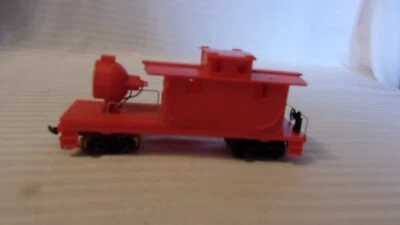 HO Scale Tyco Floodlight Caboose, Undecorated, Orange, Built - Image 1 of 4