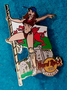 PIN CARDIFF GALES BAILARINA DE POLO SERIE NIÑA BANDERA GALESA CASTILLO DRAGÓN Hard Rock Café - Imagen 1 de 1