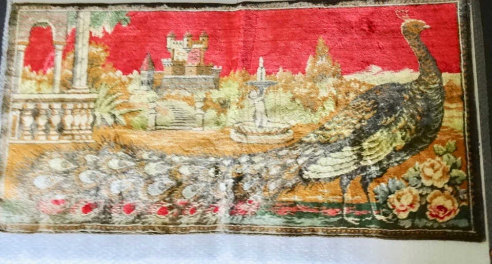 tAPESTRY PEACOCK CASTLE GARDENS MADE ITALY VINTAGE WALL ART MEAS. 40X20 neocurio - Image 1 of 4