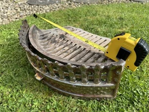 Cast Iron Fire Grate & Front Guard - Picture 1 of 11