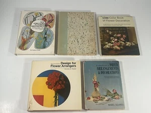 Lot of 2: Vintage Flower Arrangement Books HC - Bild 1 von 20