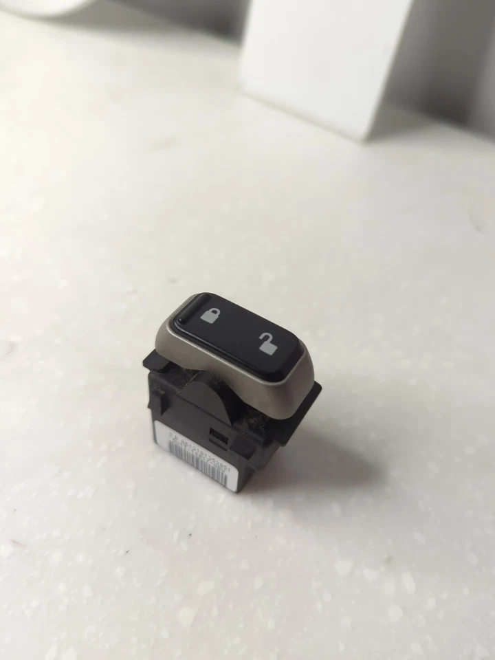 Botón interruptor cerradura puerta Motorcraft SW-7197 se adapta 04-08 Lincoln Town Car Foto 1 de 4