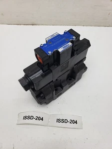 Yuken DSHG-03-3C2-A120-14 Solenoid Operated Hydraulic Directional Control Valve - Picture 1 of 4