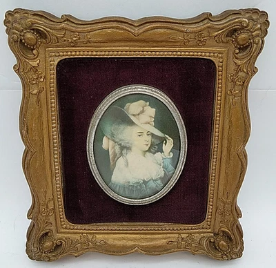 Antiguo camafeo ovalado convexo enmarcado creaciones sobre terciopelo rojo marco dorado victoriano Foto 1 de 4