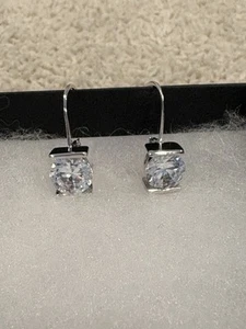 Brilliant 4 Ct White Sapphire With Silver Drop Earrings lab created - Picture 1 of 2