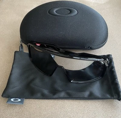 OAKLEY OO9406-2037 SUTRO Polished Black Frame Prizm Lens Sunglasses - Image 1 of 4