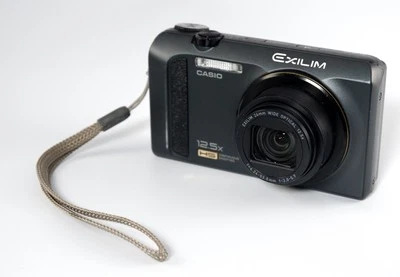 Casio Exilim EX-ZR100 Digital Camera w/ battery, case and 4 GB SD Card US Seller - Image 1 of 4