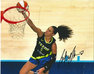 SATOU SABALLY Signed 8 x 10 Photo WNBA Basketball DALLAS WINGS Oregon Ducks - Picture 1 of 1