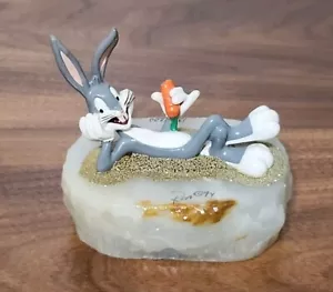 Base de mármol firmada Bugs Bunny Laying Carrot Looney Tunes Ron Lee 94 - Imagen 1 de 15