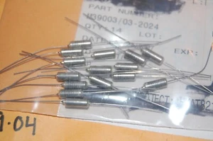 M39003/01-2024 KEMET CAP TANT 82UF 10% 10V AXIAL ( 2 pieces) - Picture 1 of 3