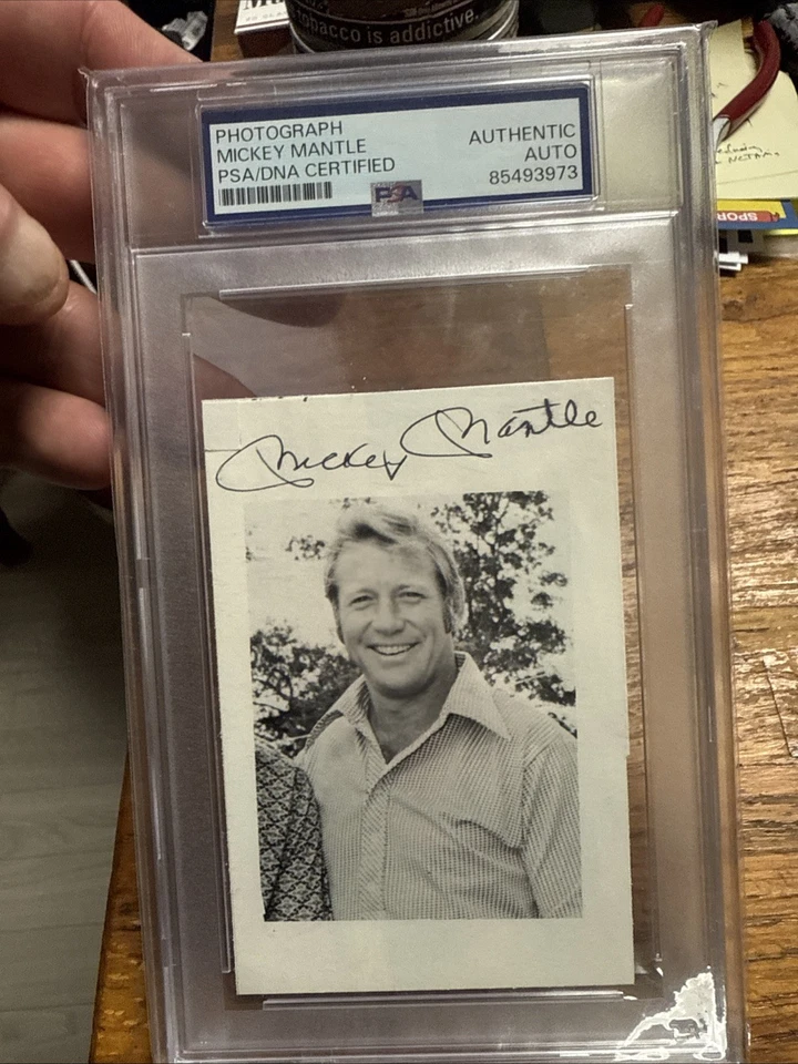 Foto personal original autografiada vintage firmada por Mickey Mantle PSA/DNA años 70 Foto 1 de 4