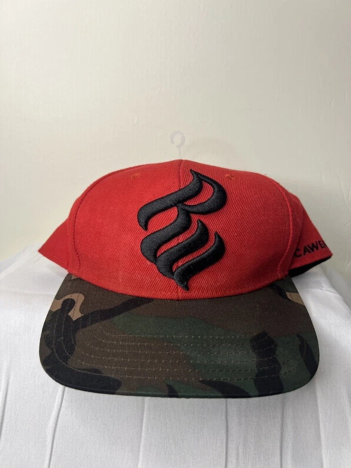 Gorra RocaWear Camuflada Roja Espalda a Presión Béisbol Bordado Logo Hip Hop Y2K Jay-Z Foto 1 de 4