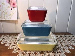 RARE Vintage Pyrex Storage Casserole Dishes W/ Original Lids Yellow Blue Red - Picture 1 of 12