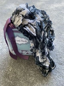 grey-white scarf by 'girls and pearls', new, with gift packaging - Picture 1 of 4
