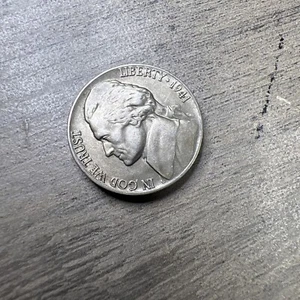 1941 D Jefferson Nickel United States Coin Near Mint - Picture 1 of 4