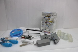Nintendo Wii Console - HUGE Bundle with 22 Games, Controllers + More! TESTED - Picture 1 of 12