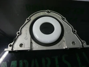 NEW GENUINE BMW F07 GT F10 F11 F12 F01 ENGINE BLOCK CAP WITH SHAFT SEAL 8483798 - Picture 1 of 4