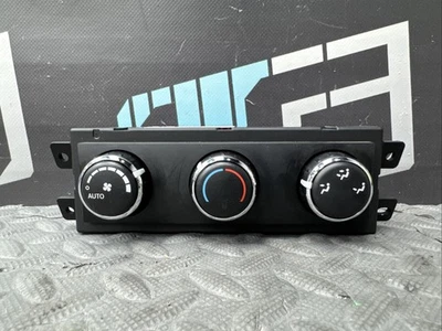 Panel de control de temperatura manual trasero de fabricante de equipos originales Dodge Grand Caravan 2011-2020 Foto 1 de 4