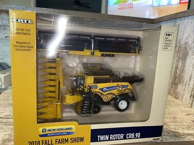 1/64th Scale New Holland Twin Rotor CR8.90 Combine 2018  Farm Show - Image 1 of 4