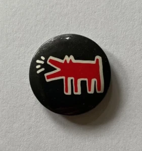 KEITH HARING Pop Shop Red/Black Barking Dog Button Pin - Picture 1 of 2