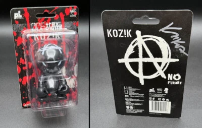 Frank Kozik SIGNED 3" Trexi Black Anarchy 2007 SDCC AUTOGRAPHED Play Imaginative - Image 1 of 4
