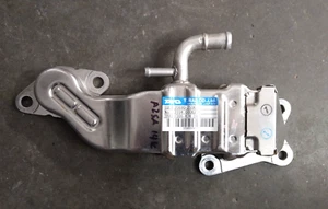 TOYOTA LEXUS EGR COOLER 2.5 25680-25060 FACTORY USED HYBRID - Picture 1 of 2