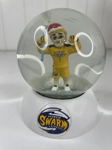 Raro - Georgia Swarm Globo de Nieve Promocional Aguijón Lacrosse Santa Sombrero Ice Byrd - Imagen 1 de 10