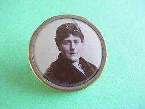 Lady Galway First President of The Red Cross in SA Portrait Brass back Badge - Bild 1 von 2