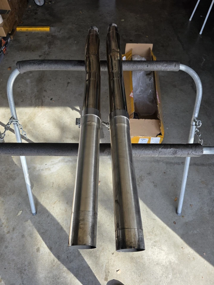 JAGUAR F PACE V6 RESONADOR BORRAR TUBO MEDIO PERSONALIZADO Foto 1 de 4