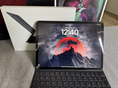 Apple iPad Pro 1. Gen 64GB, Wi-Fi + 4G  11 Zoll - Space Grau - Bild 1 von 4