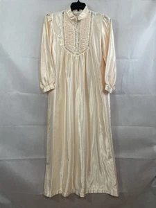Vintage Vanity Fair Peach Satin Nightgown Modest Size M Lace Trim Romantic - Picture 1 of 18