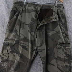 Wrangler Men's Cargo Pants Camo Fleece Lined Size 34x30 Warm Winter Outdoor - Picture 1 of 7