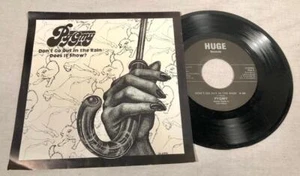 1982 GARAGE BAND ROCK 45 RPM RECORD & TEST PICTURE SLEEVE PYGMY HUGE RECORDS - Picture 1 of 2