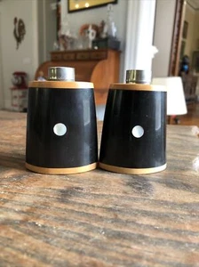 art deco MCM black laquered salt pepper shaker with MOP detail - Picture 1 of 9