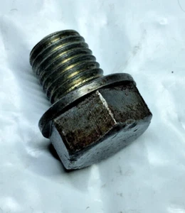 Honda C110 Engine Oil Drain Bolt C 110 Sports Cub Ca110 Ca C100 100 Super Cub 50 - Picture 1 of 14