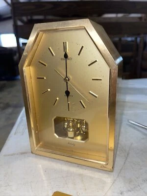 Vintage Seiko Quartz Desk Clock -Made In Japan For Parts Not Working - Image 1 of 4