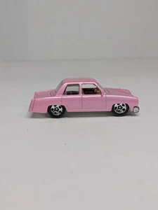 2014 Mattel Hot Wheels Fox The Simpsons Family Car. Color Is Pink. - Picture 1 of 6