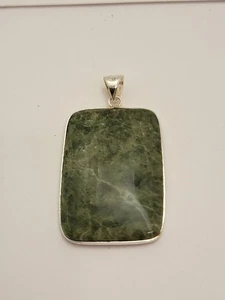 Anhänger mit grünem Stein in Sterlingsilber - Bild 1 von 5