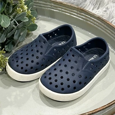 Old Navy Blue Perforated Vinyl Slip-On Sneakers Toddler Size 5 - Image 1 of 4