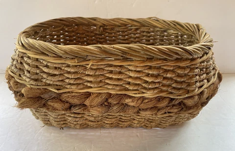 Vtg Hand Woven Basket Wicker Reed Natural Fiber Oval Storage Decorative Rustic Cover