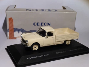Peugeot 404 Pick-up de 1967 beige au 1/43 de Odéon 113 - Imagen 1 de 7