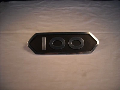 Camión Dodge Sweptline 1957/1966 y Power Wagon 100 emblemas Foto 1 de 3