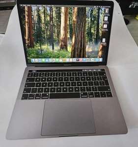Apple MacBook Pro 13" A1989 Touch Bar i7 16GB 250 GB 2,8 GHz - Zdjęcie 1 z 17