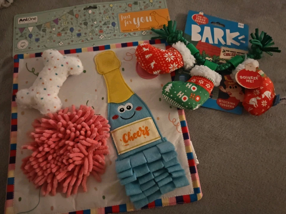 Hundespielzeug 2er Set, Schnuffelmatte Und Tau Mit Squeaker Für Kleine Hunde - Bild 1 von 4